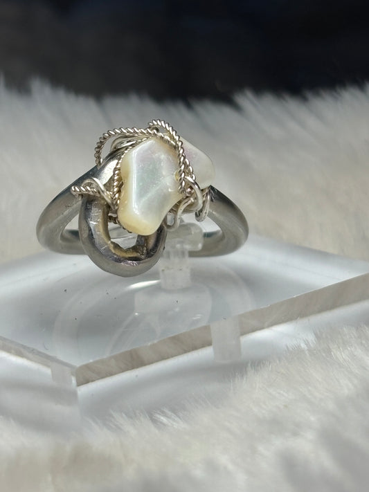 Mother of Pearl, ring: ocean keepsake 