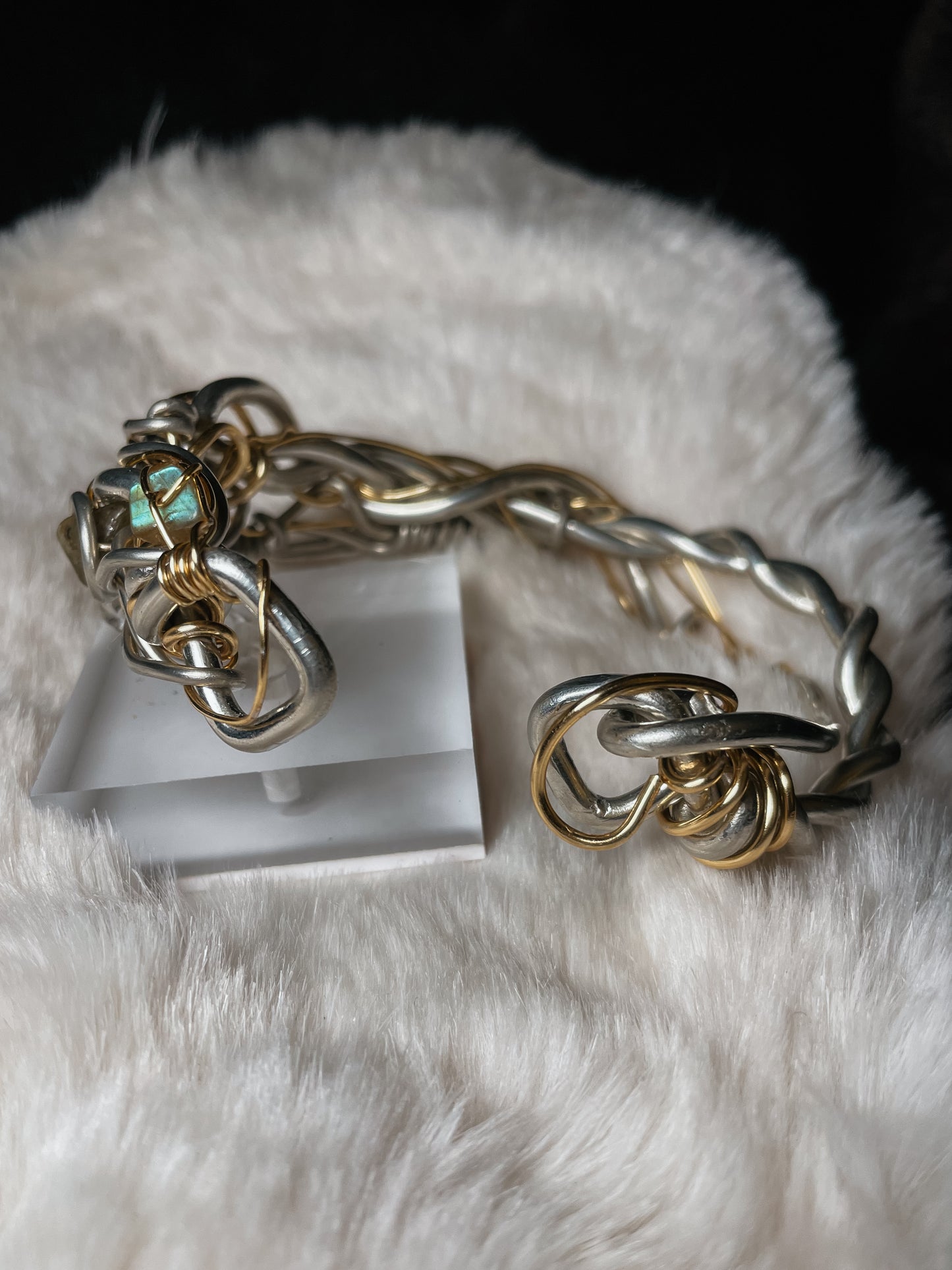 The Alchemist’s Knot