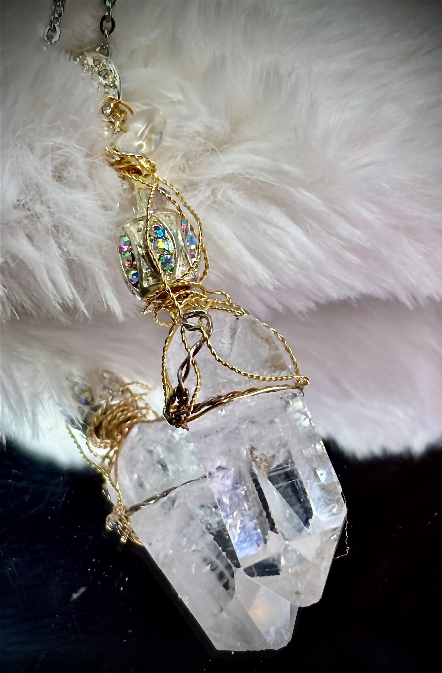 Crystal and quartz, crystal pendant: CRYSTAL CLEAR SPIRIT 