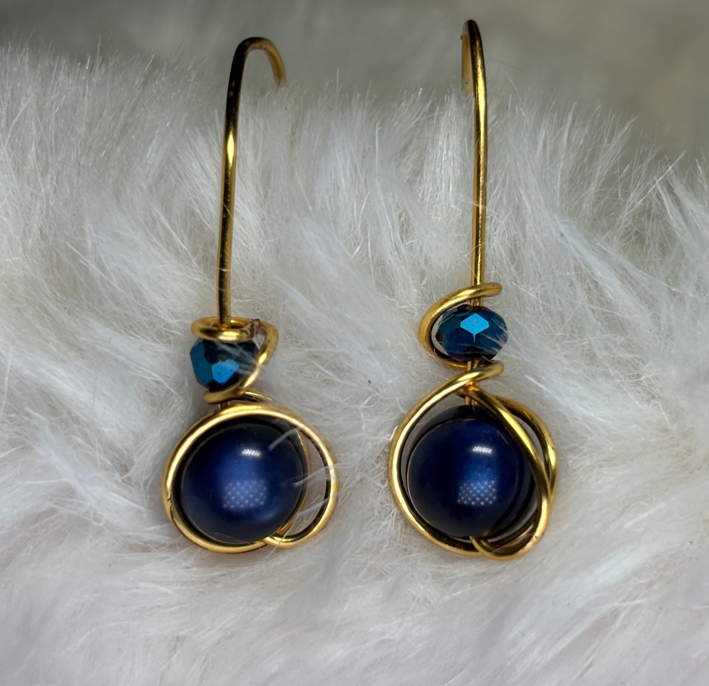 Secret Glow: Cat’s Eye earrings