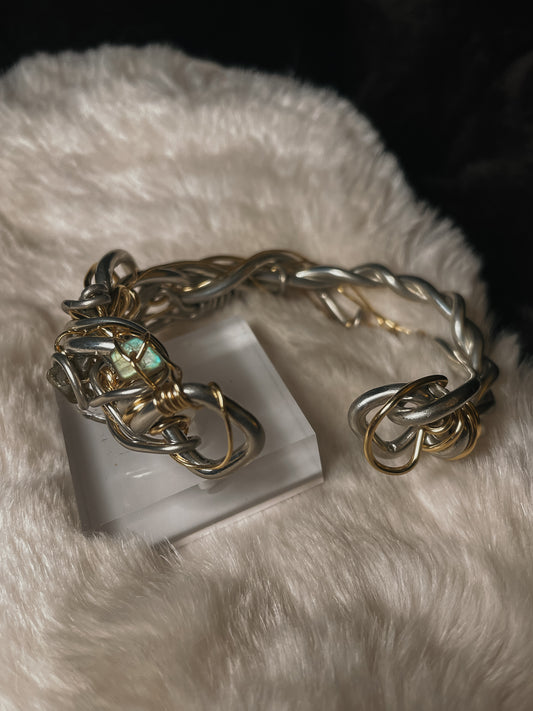 The Alchemist’s Knot