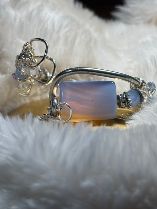 Blue lace agate and Crystal bracelet: Crystal Calm