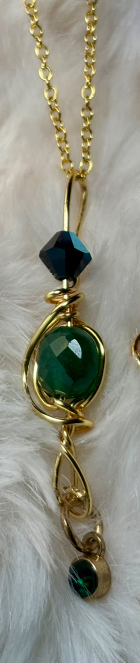 Evergreen Queen: Nephrite pendant, (set available)