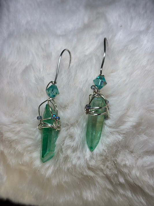 Frozen water: emerald thaw earring/pendant set