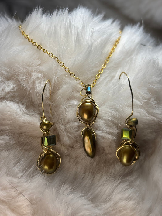 Pearls of the Sea: earring/pendant set 