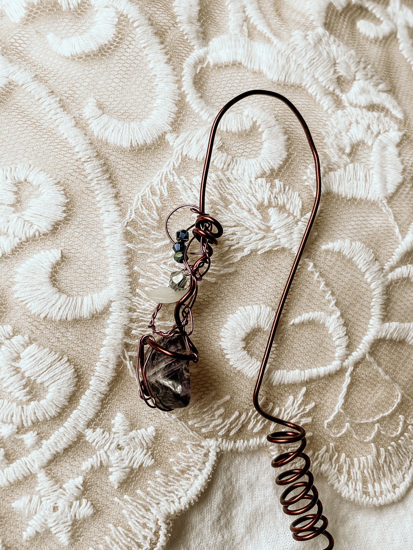 Amethyst Earcuff