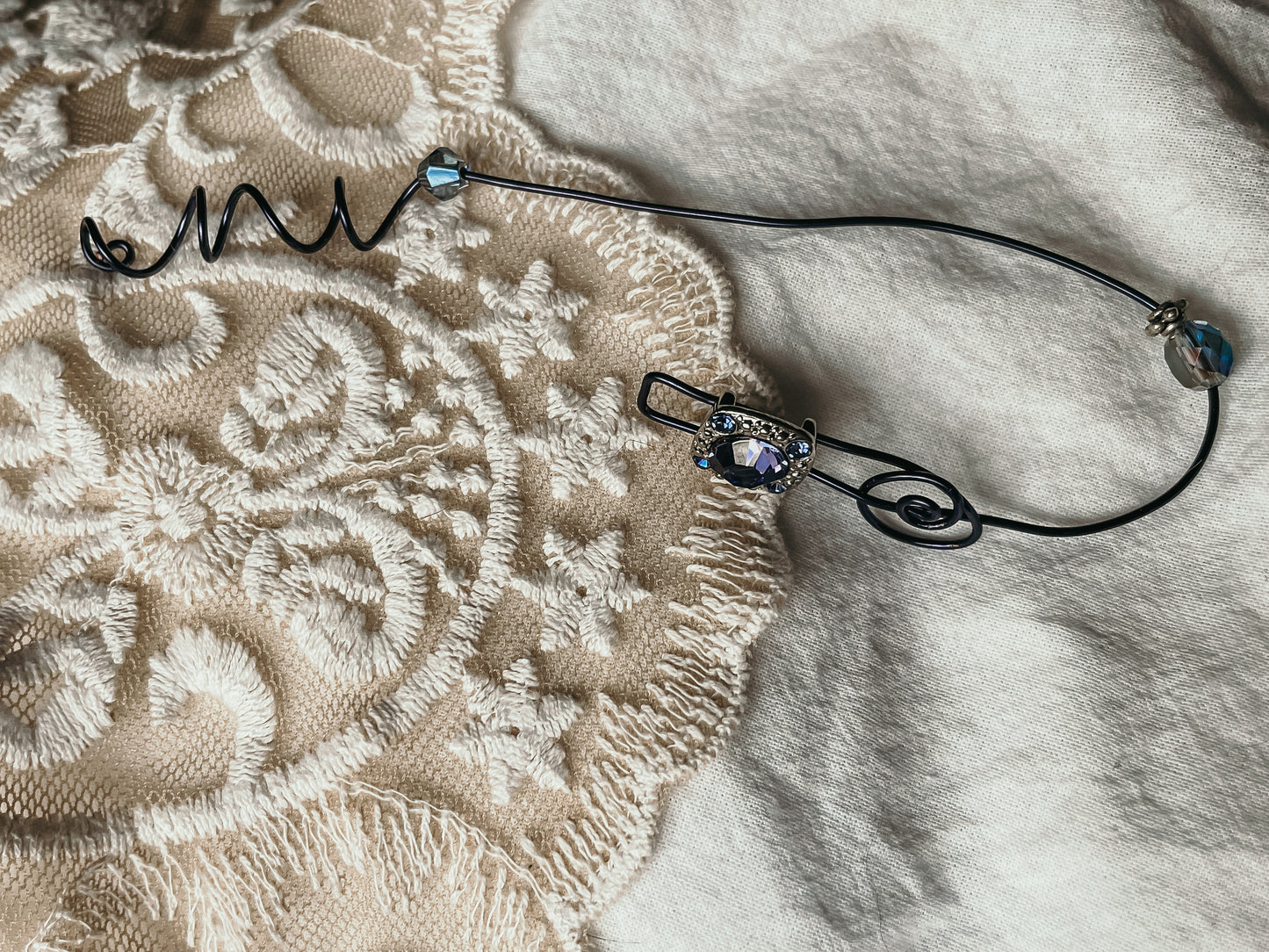 Indigo earcuff