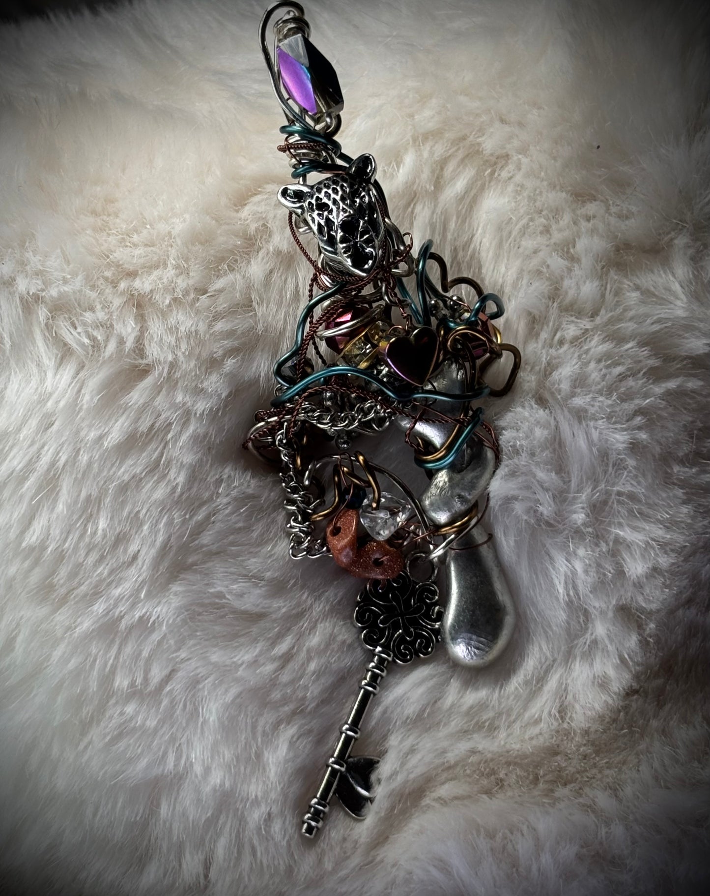 GREGORY LEOPARD ;  GUARDIAN OF THE HEART