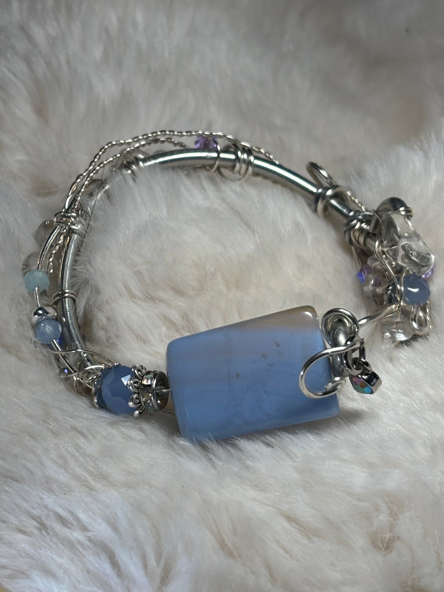 Blue lace agate and Crystal bracelet: Crystal Calm￼