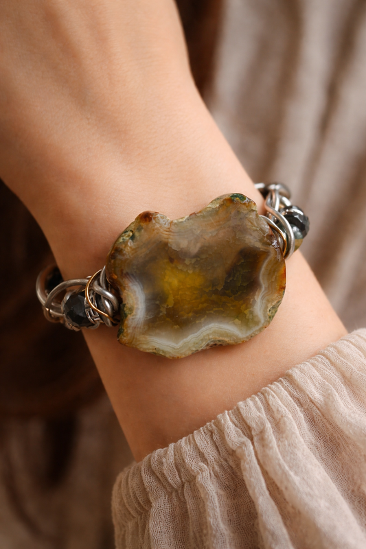Moss agate Bracelet: grounding strength ￼