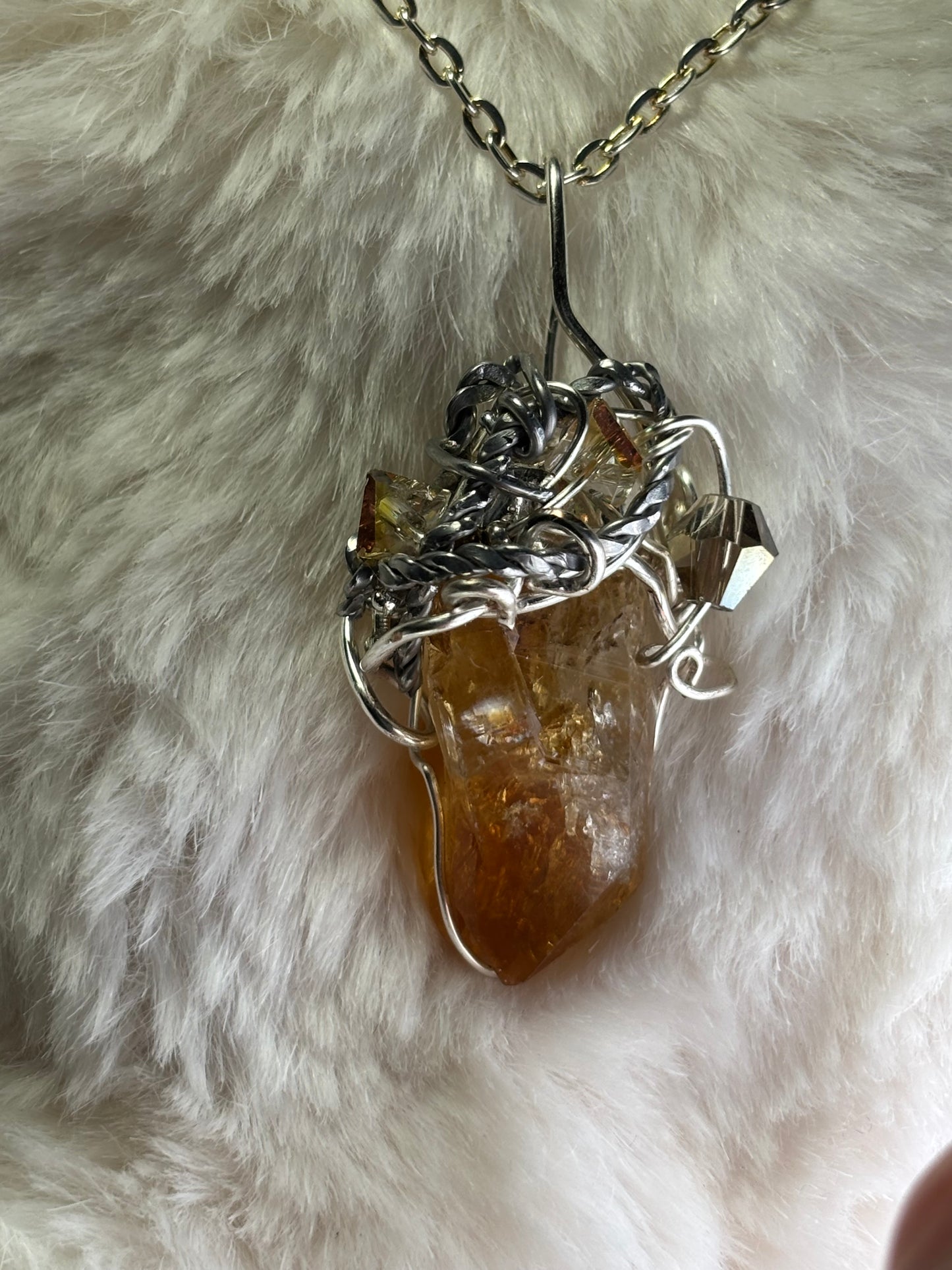 Spark the soul: pendant  (set available)￼