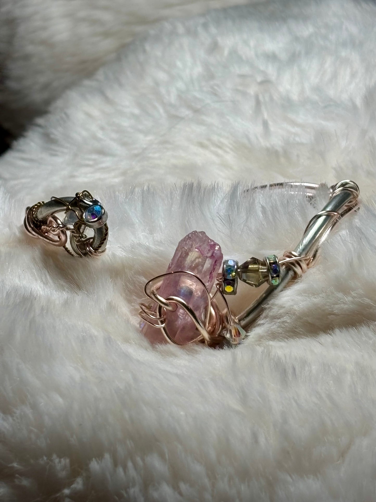 Pink crystal bracelet: heal my heart ￼