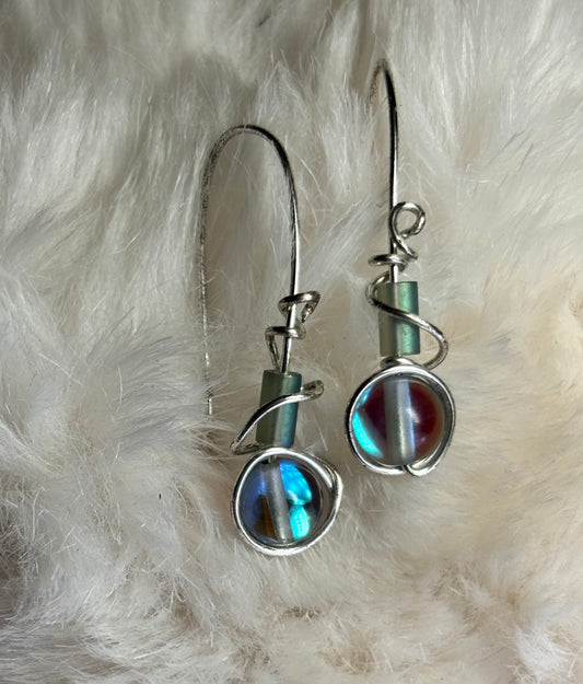 Feline Focus: cat’s Eye earrings      (set available)
