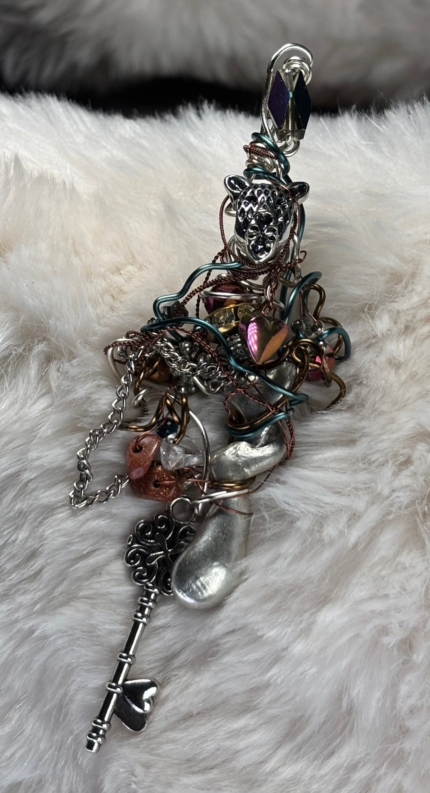 GREGORY LEOPARD ;  GUARDIAN OF THE HEART