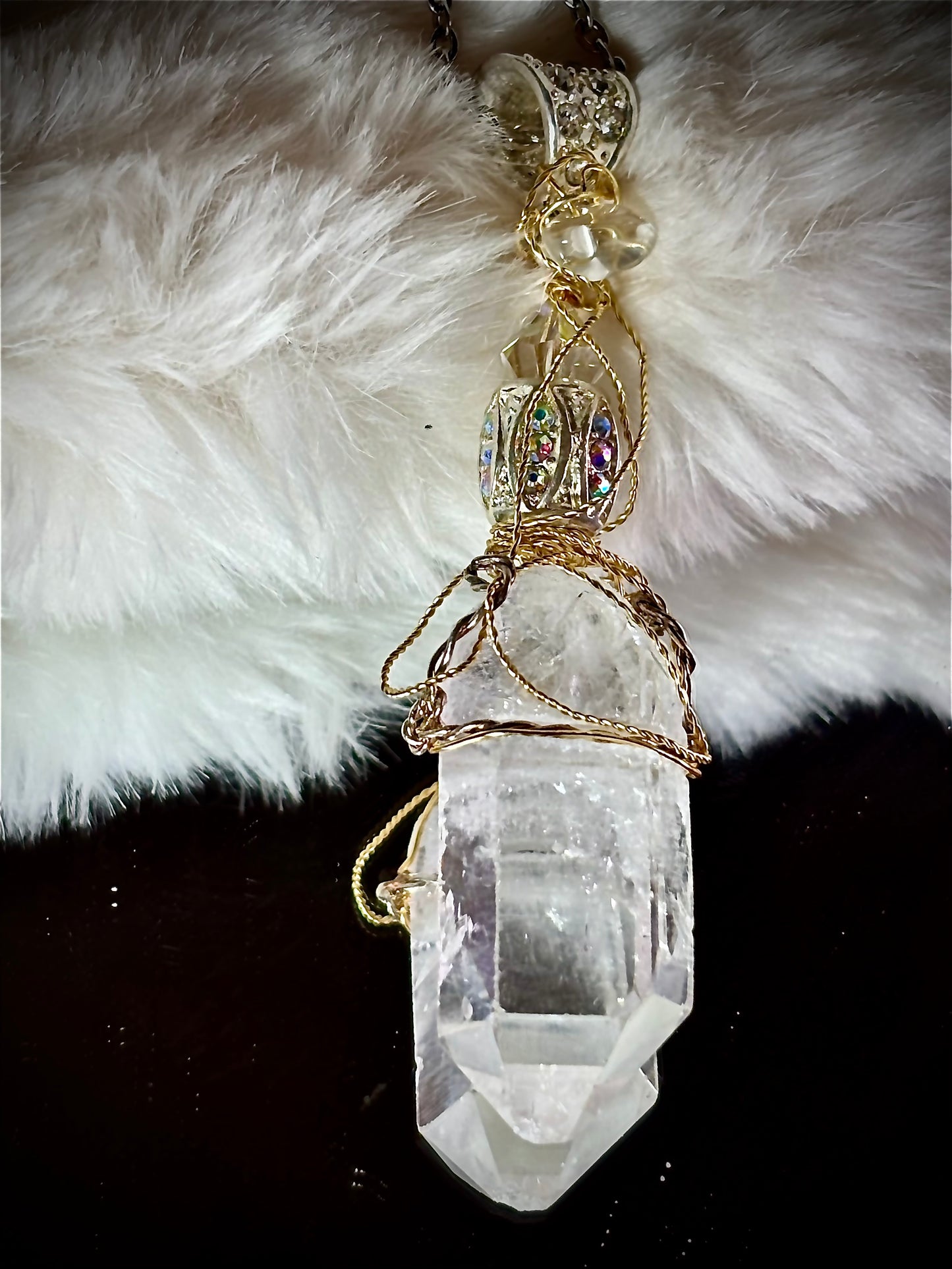 Crystal and quartz, crystal pendant: CRYSTAL CLEAR SPIRIT ￼￼