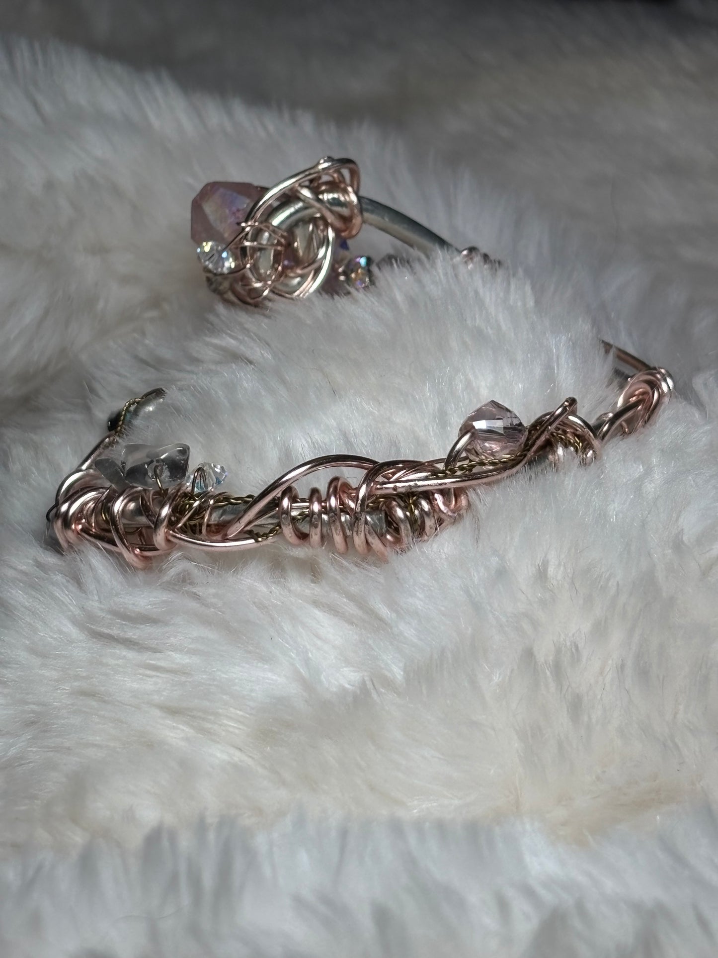 Pink crystal bracelet: heal my heart ￼