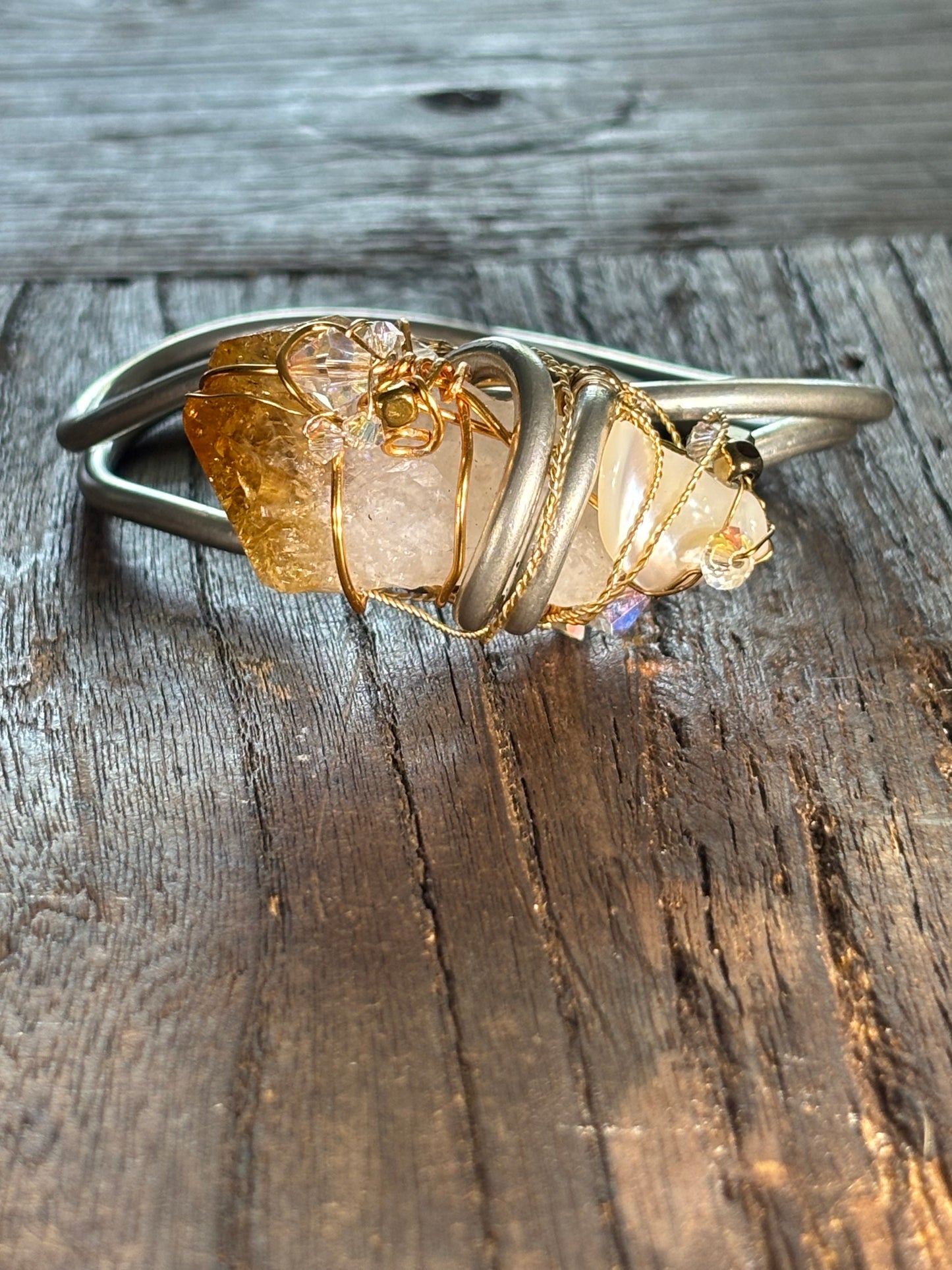Citrine bracelet: sunlight strength