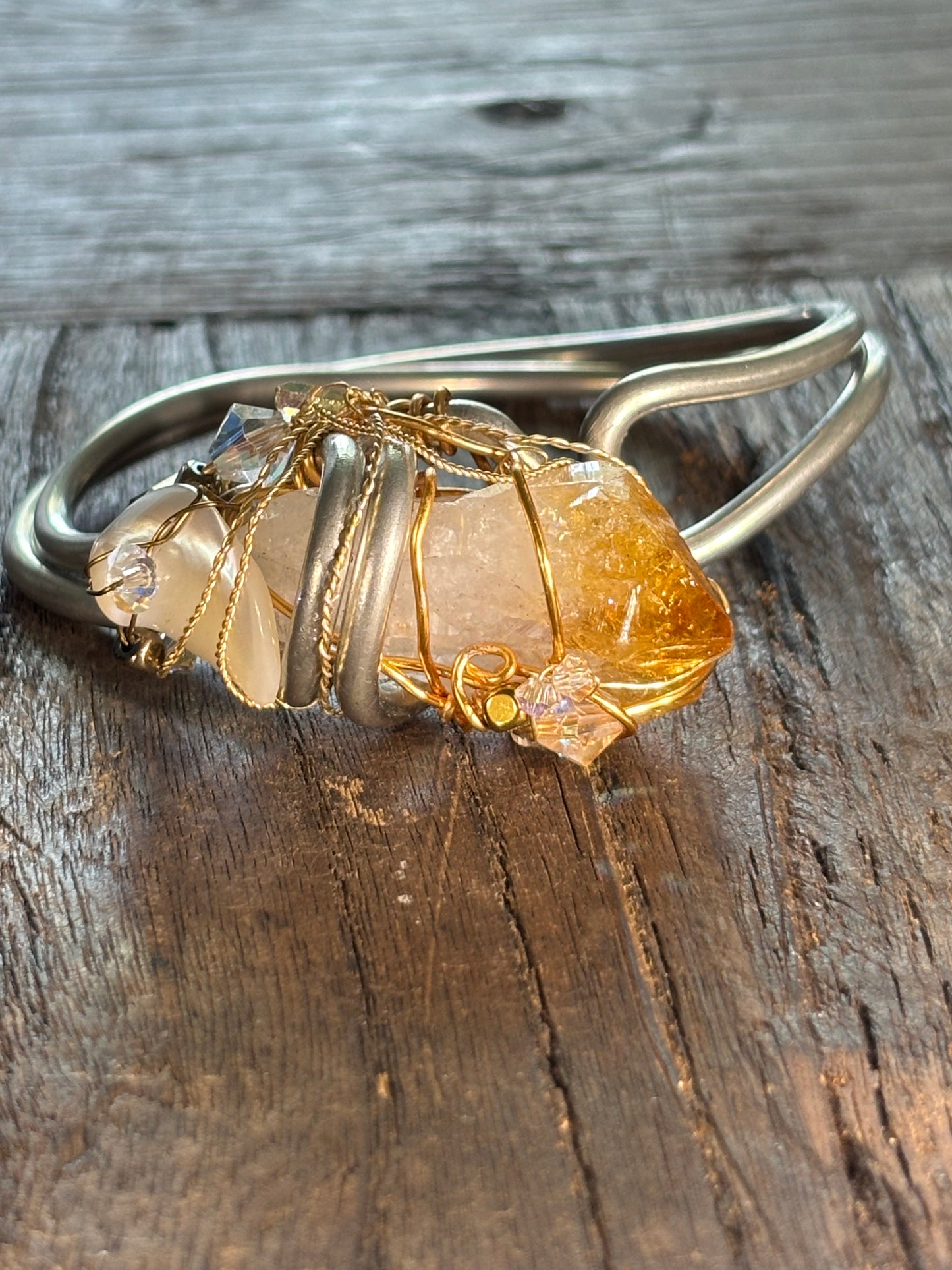 Citrine bracelet: sunlight strength