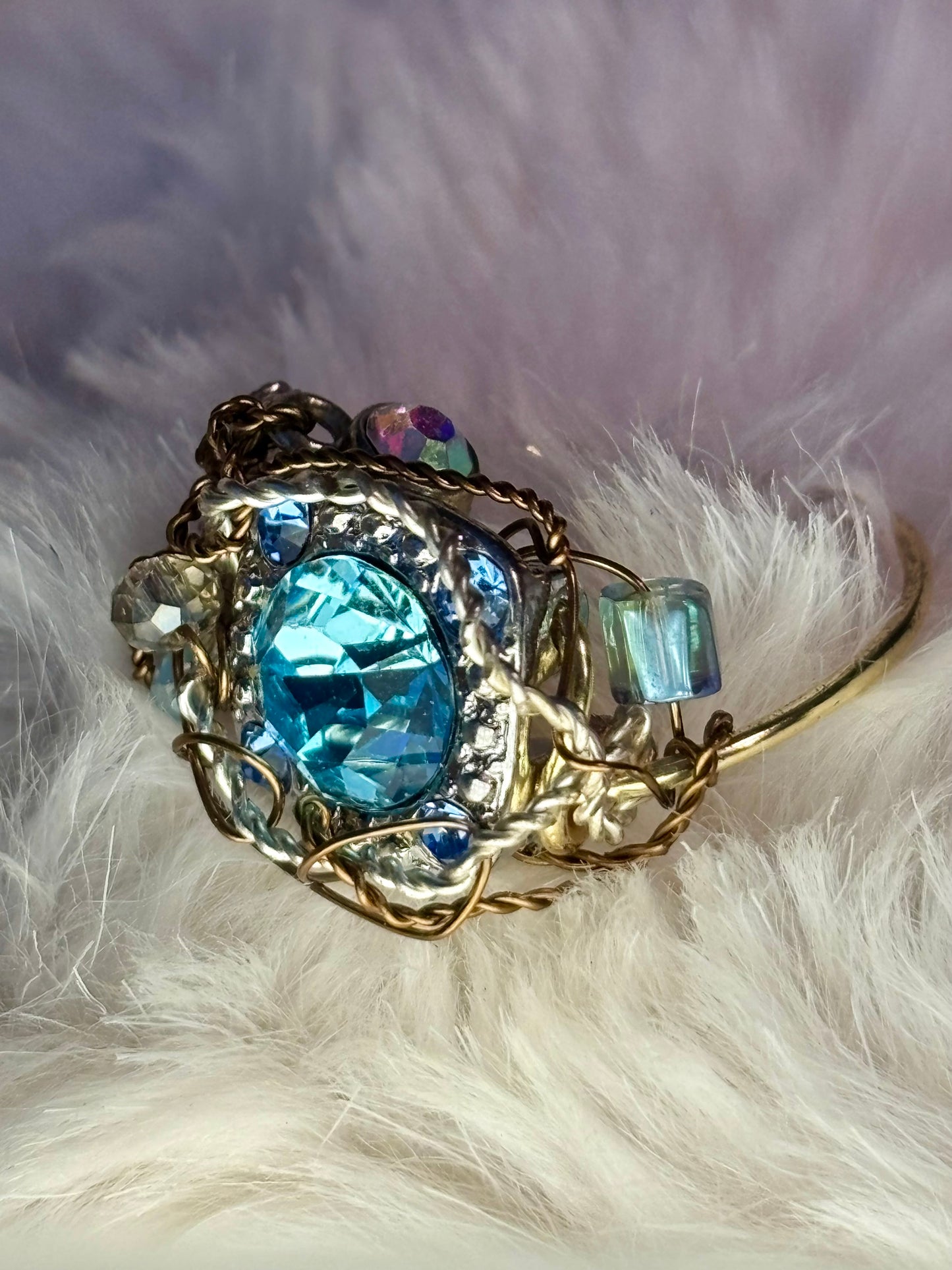 Light blue rhinestone ring: kindness is a ￼crown
