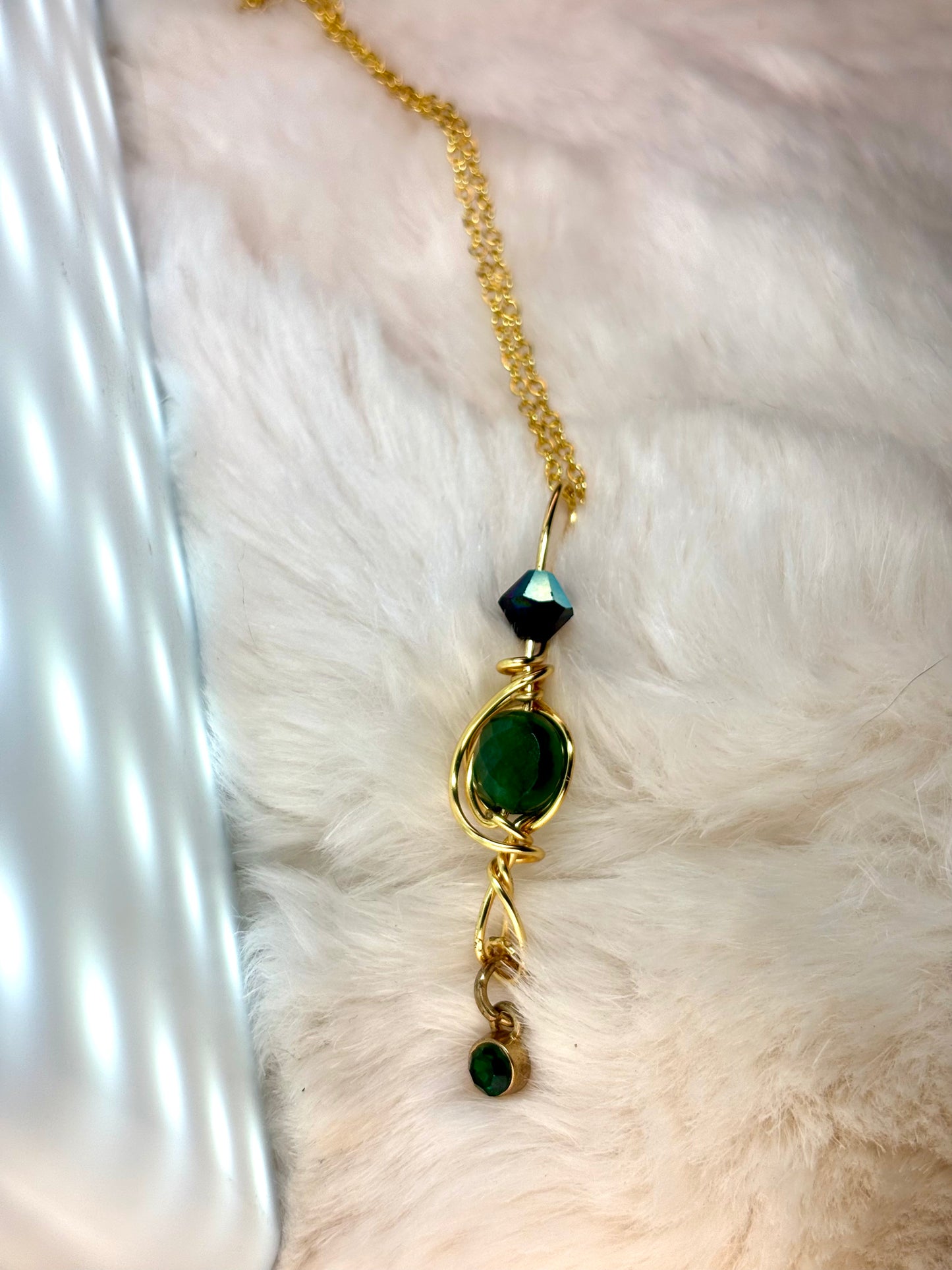 Evergreen Queen: Nephrite earring/pendant set