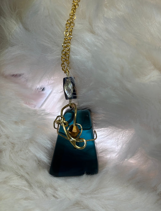 Blue Hour Drops
Candy Collection – Twilight Edition pendant (set available)