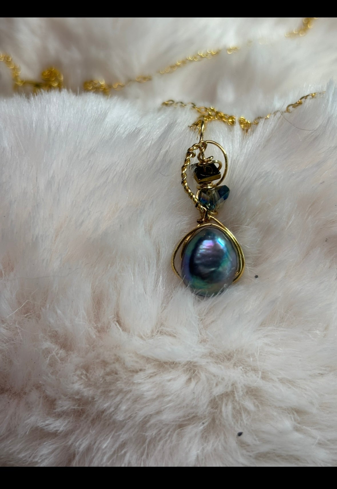 Pearls of the Deep pendant (set available)