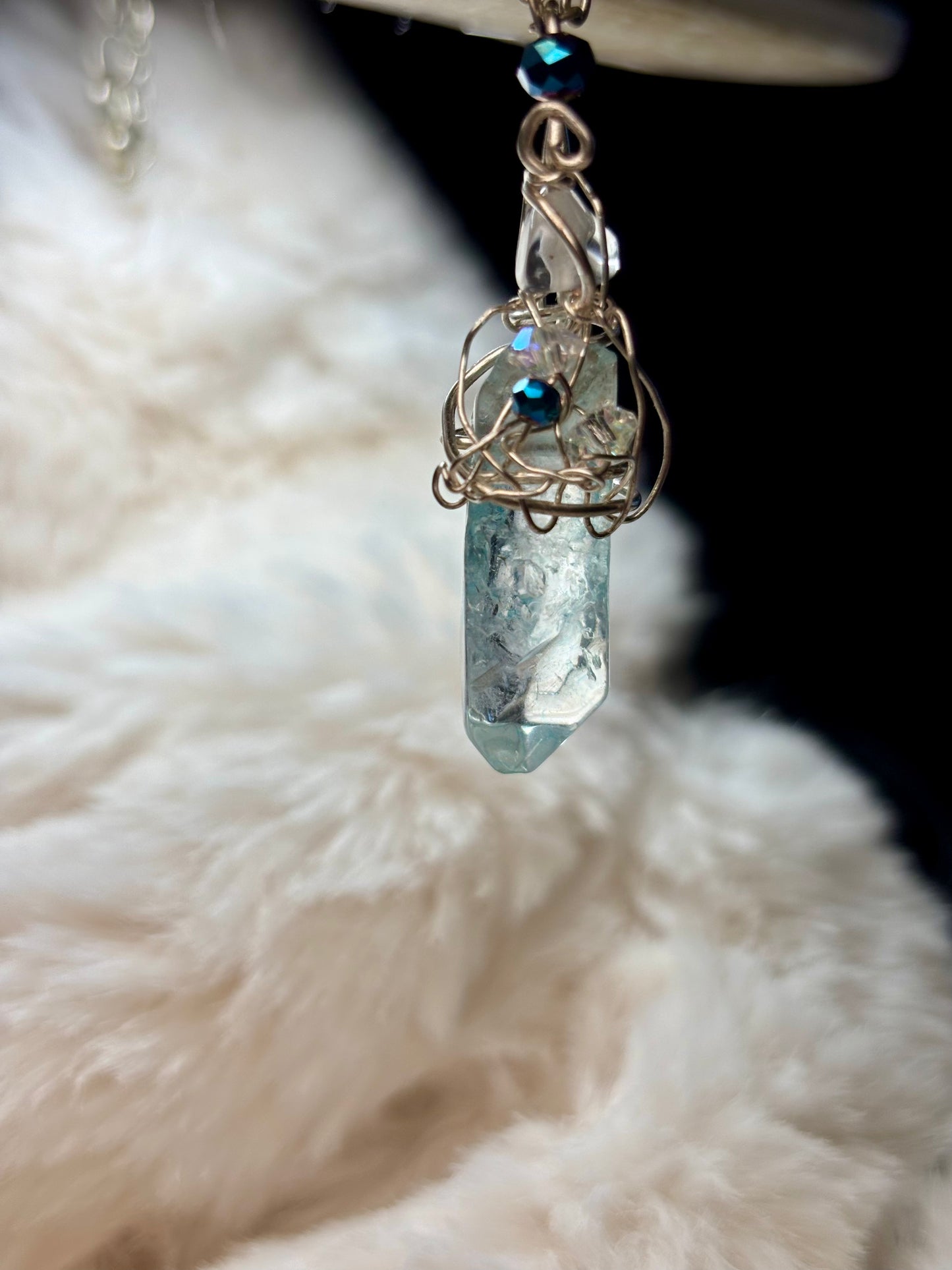 Frozen waters of the first age pendant (set available)