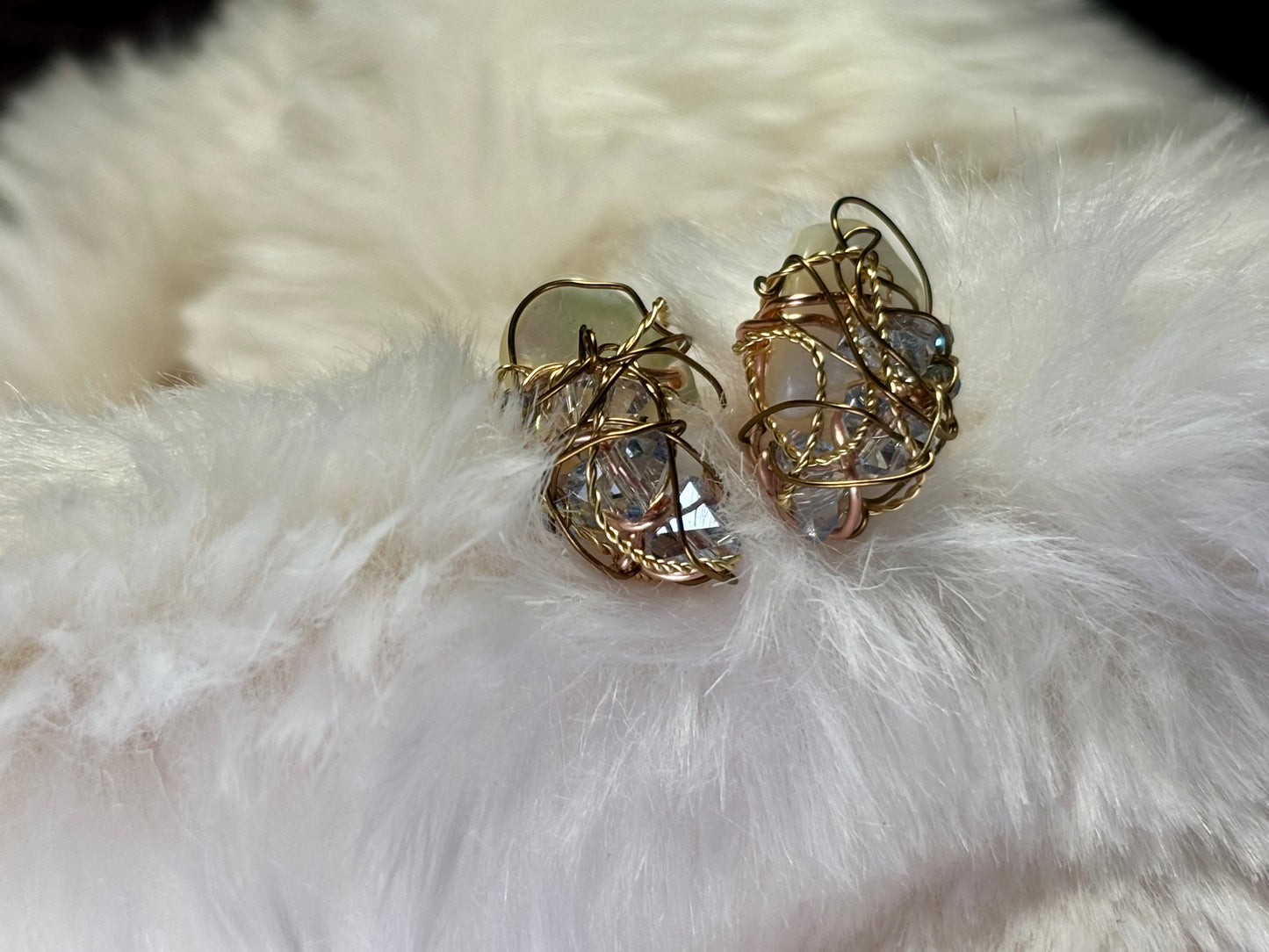 Deco siren: pearl and Crystal earrings