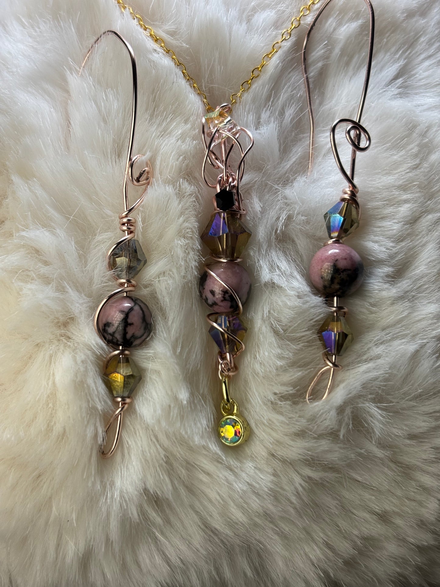Rose of my soul: RHONDITE pendant (set available)