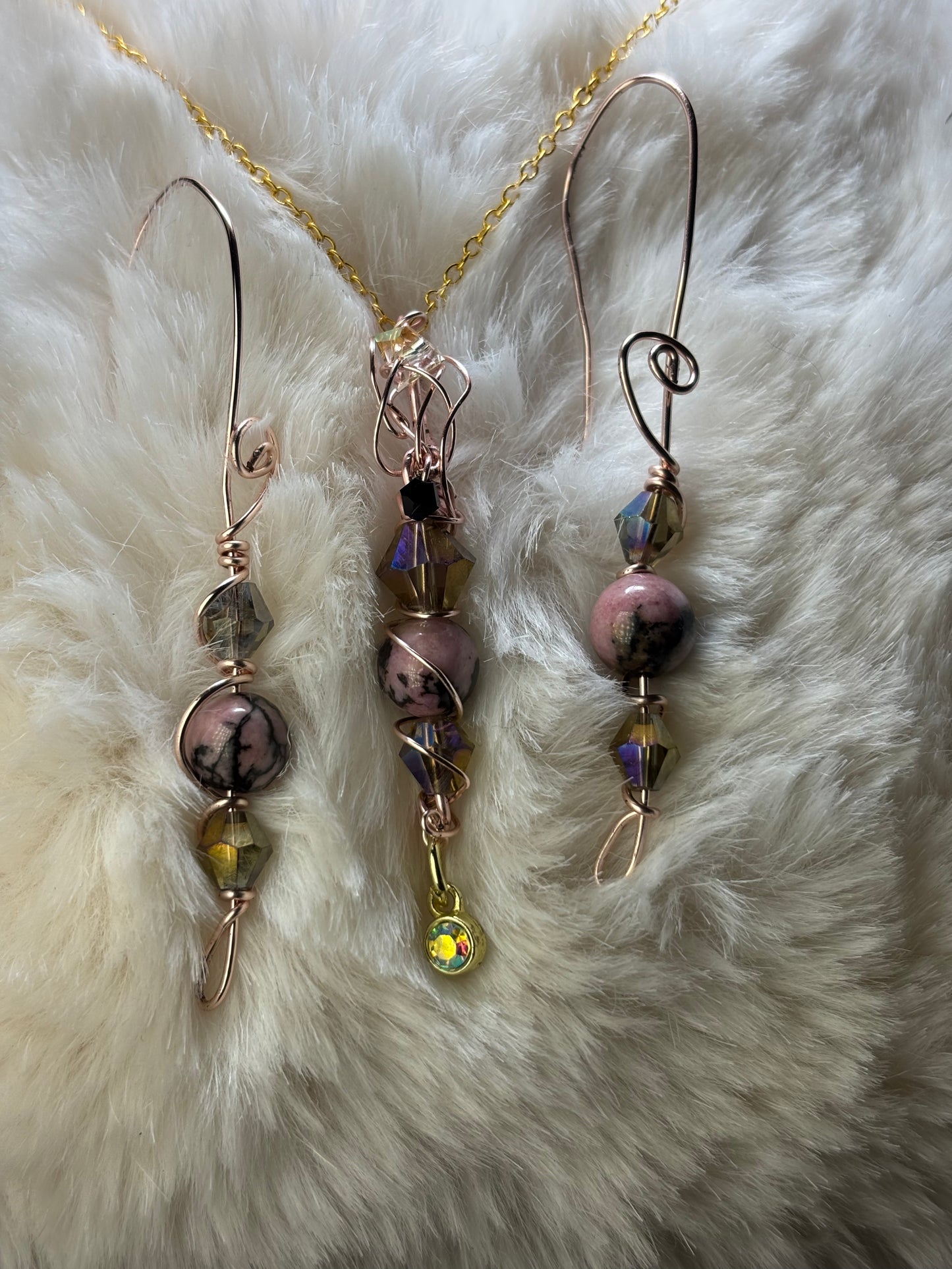 Rose of my soul: RHONDITE pendant (set available)