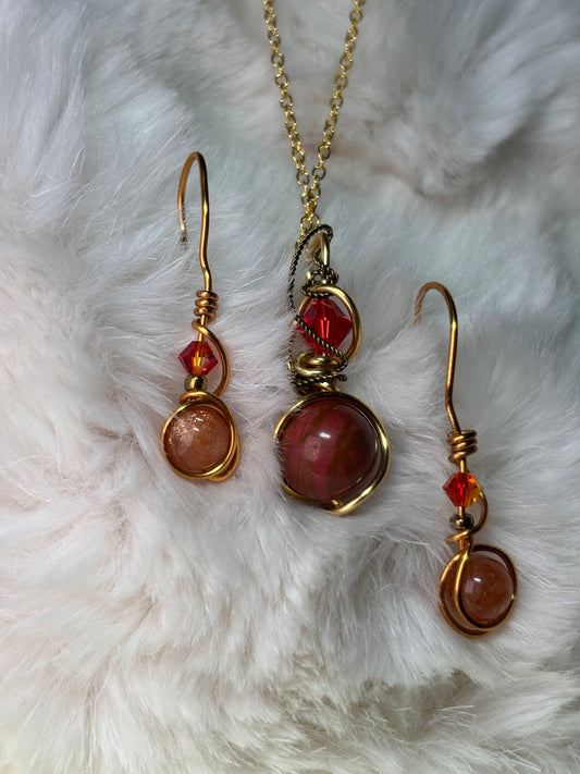 Ember Rise: Sunstone Earring/Pendant Set ￼