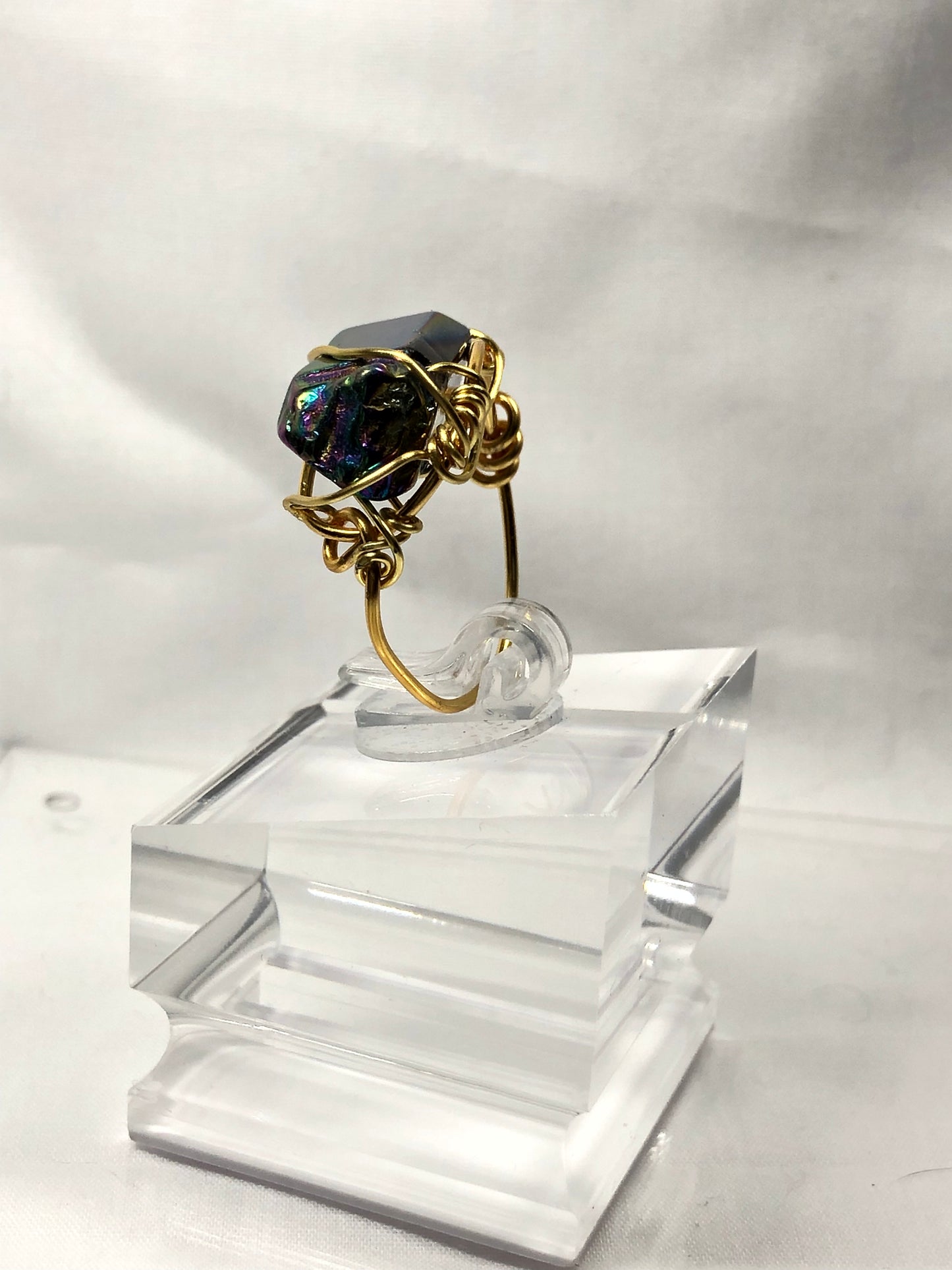 Bismuth ring